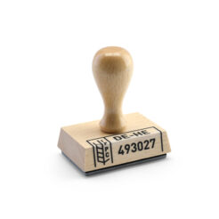 IPPC-Stempel mit Kennzeichnung auf Holzgriff